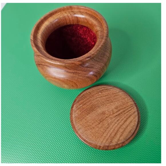 New Zealand Kiwi Bird Carved Wood box Trinket  Jewelry box 3 3/8" x 2 1/8" VTG - Picture 4 of 8